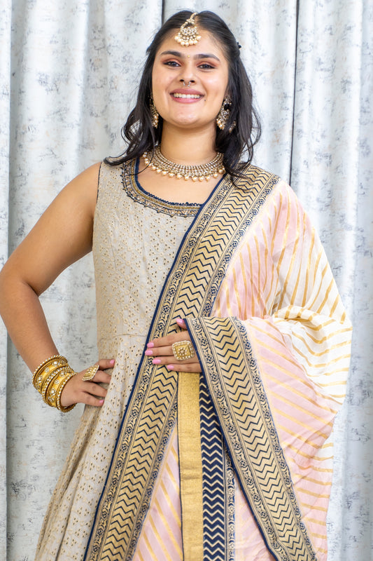 Grey Cotton Punjabi Set with Contrast Dupatta