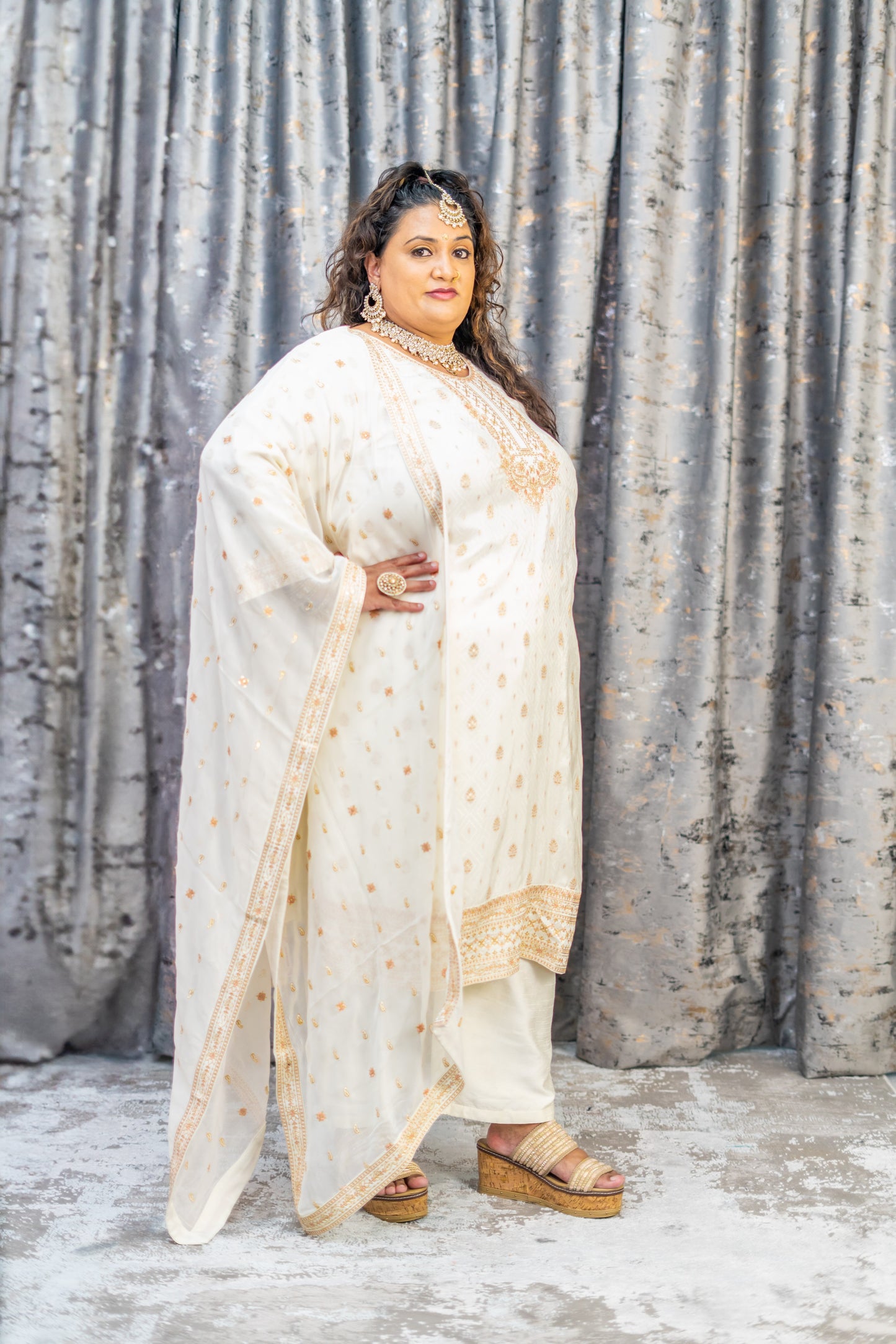 White Cotton Punjabi Set with Embroidery