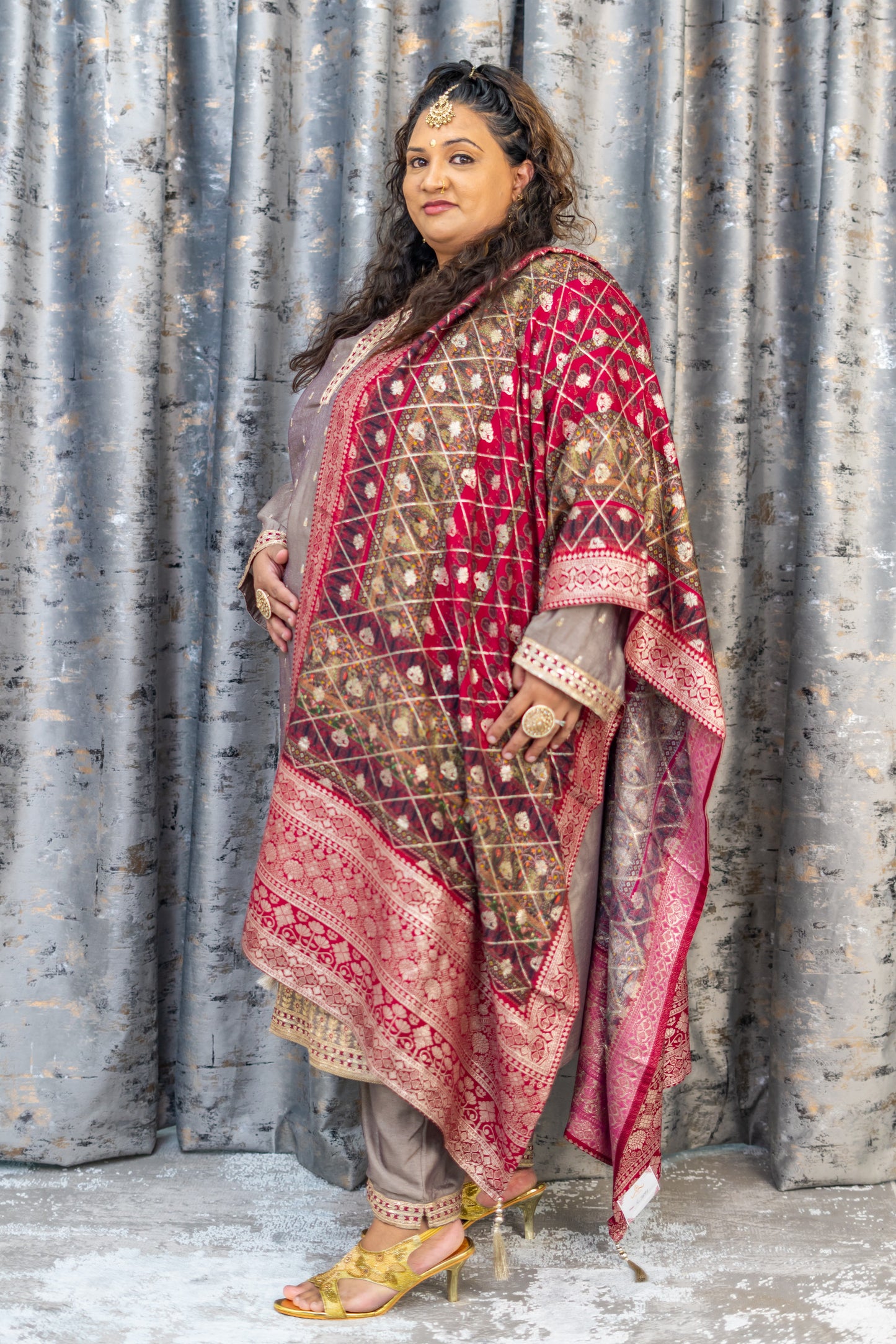 Grey Cotton Punjabi Set with Rich Brocade Scarf
