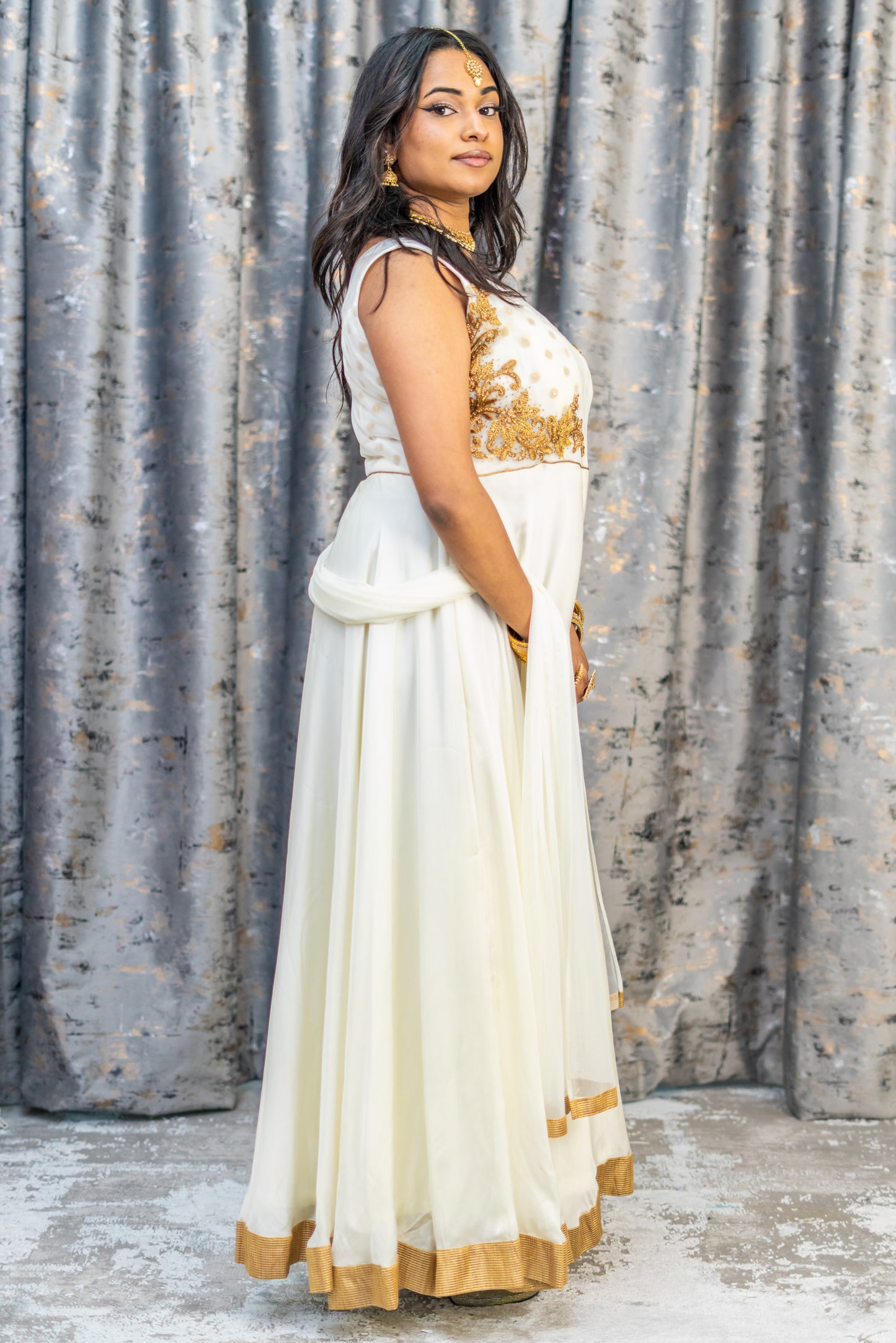 White Chinon Silk Punjabi Set