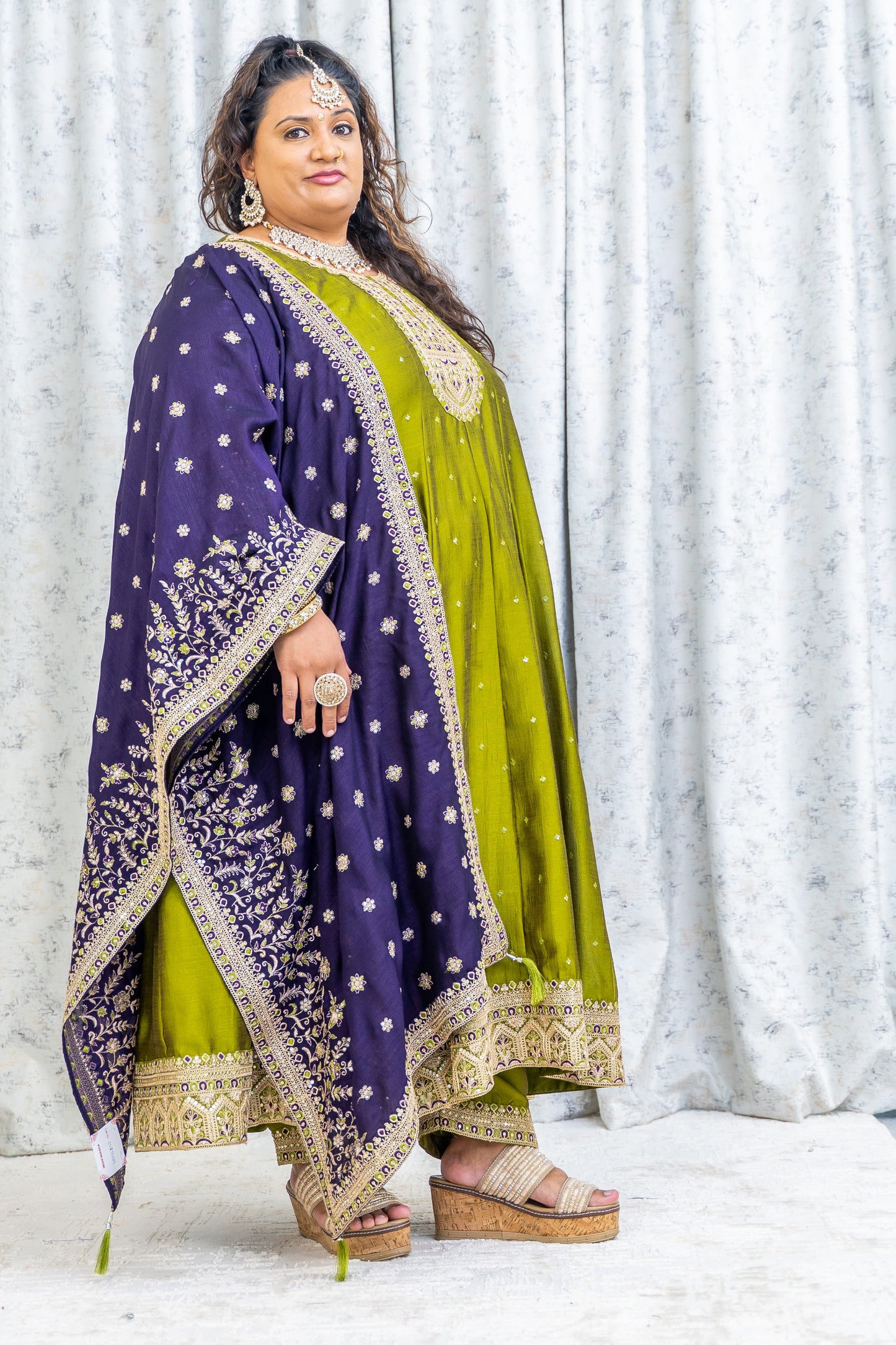 Green Cotton Punjabi Set with Contrast Dupatta