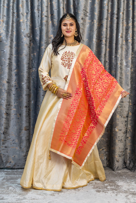 Cream Raw Silk Punjabi Set with Contrast Dupatta